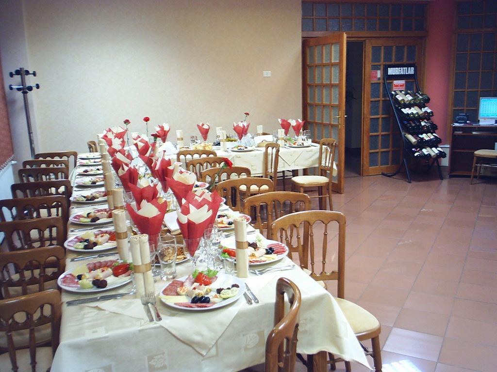 Hotel Lotus Arad Exterior photo